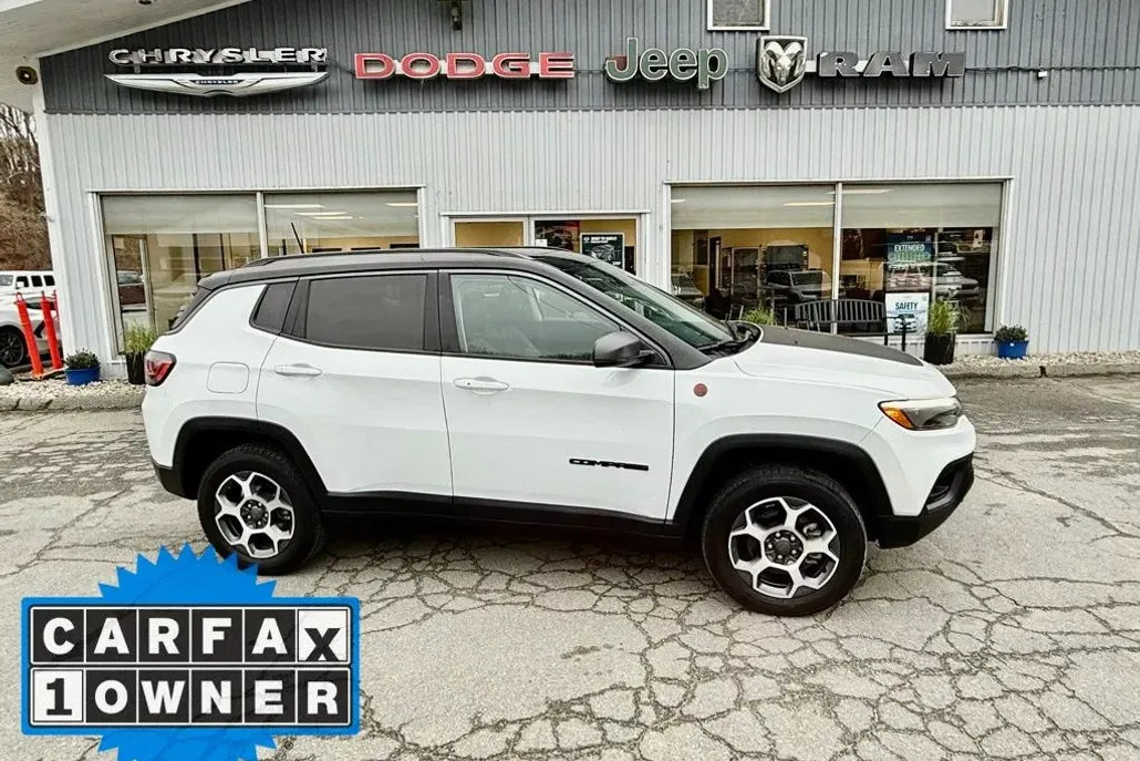 2022 Jeep Compass Trailhawk photo 1