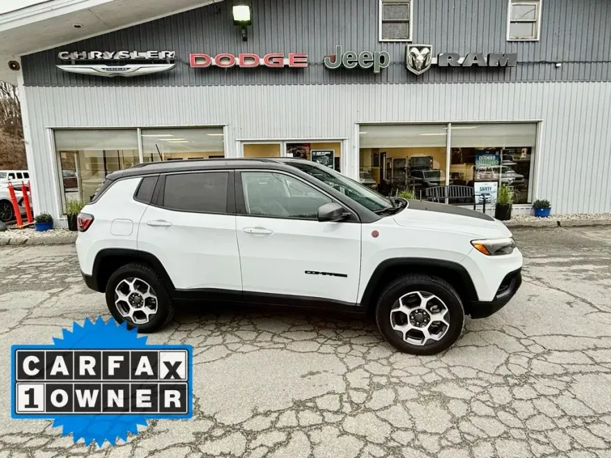 2022 Jeep Compass Trailhawk photo 1