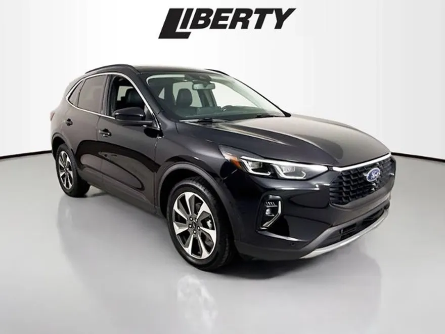 2023 Ford Escape Platinum photo 1