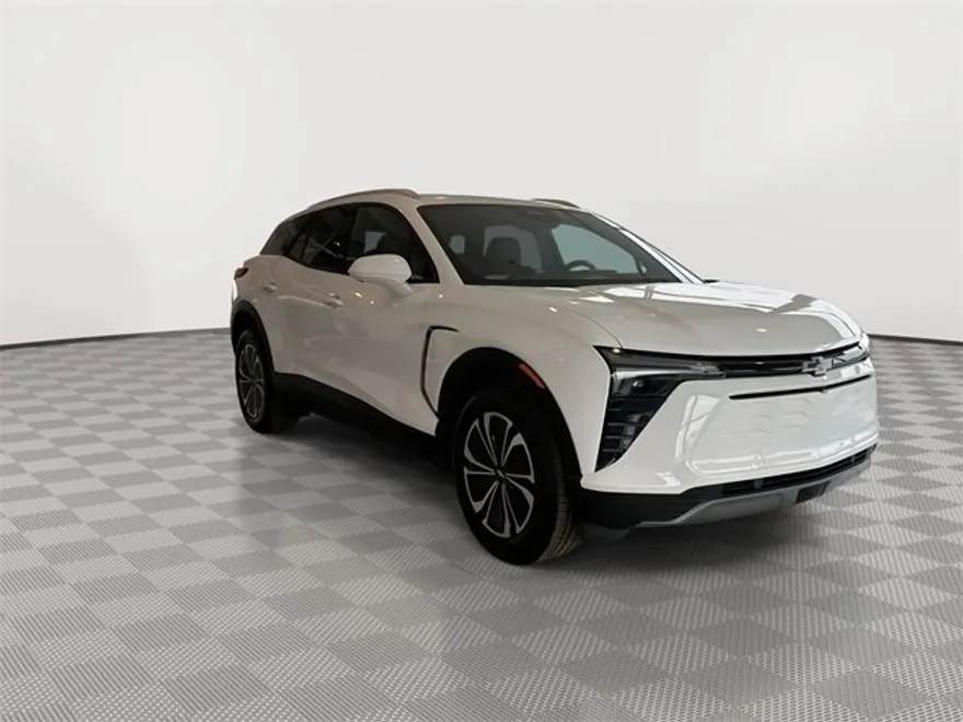 2025 Chevrolet Blazer EV photo 1