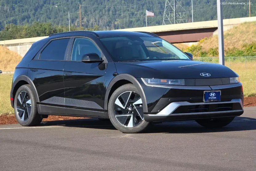 2025 Hyundai Ioniq 5 SEL photo 1