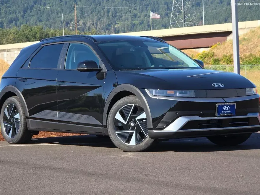 2025 Hyundai Ioniq 5 SEL photo 1