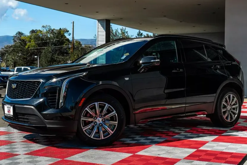 2021 Cadillac XT4 Sport photo 1