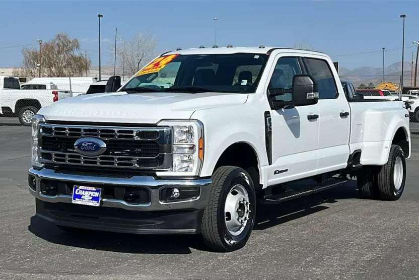2024 Ford F-350 XLT photo 1