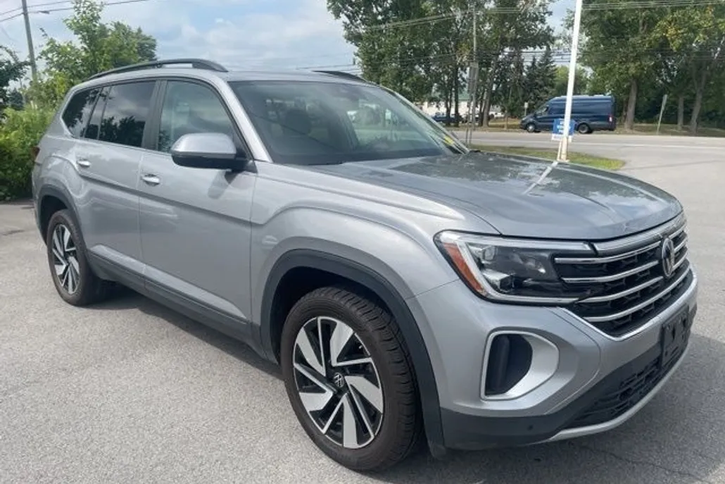 2025 Volkswagen Atlas SE Technology photo 1