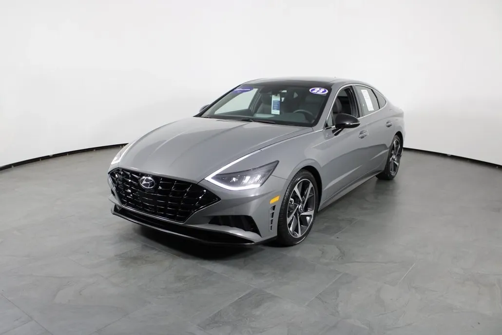 2023 Hyundai Sonata SEL Plus photo 1