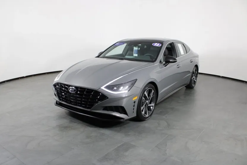 2023 Hyundai Sonata SEL Plus photo 1