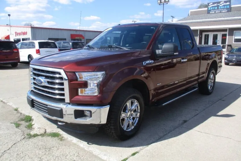 2016 Ford F-150 XLT photo 1