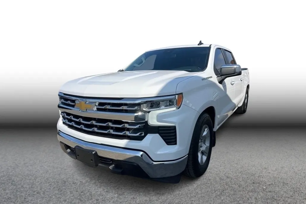 2022 Chevrolet Silverado 1500 LT photo 1