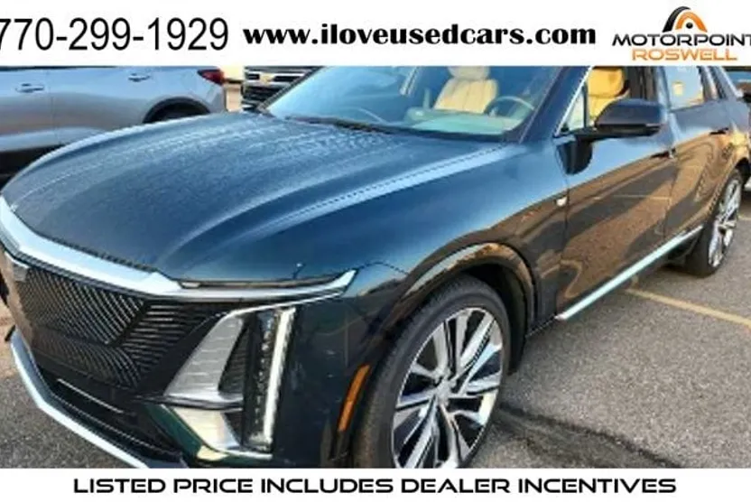 2024 Cadillac Lyriq Luxury photo 1