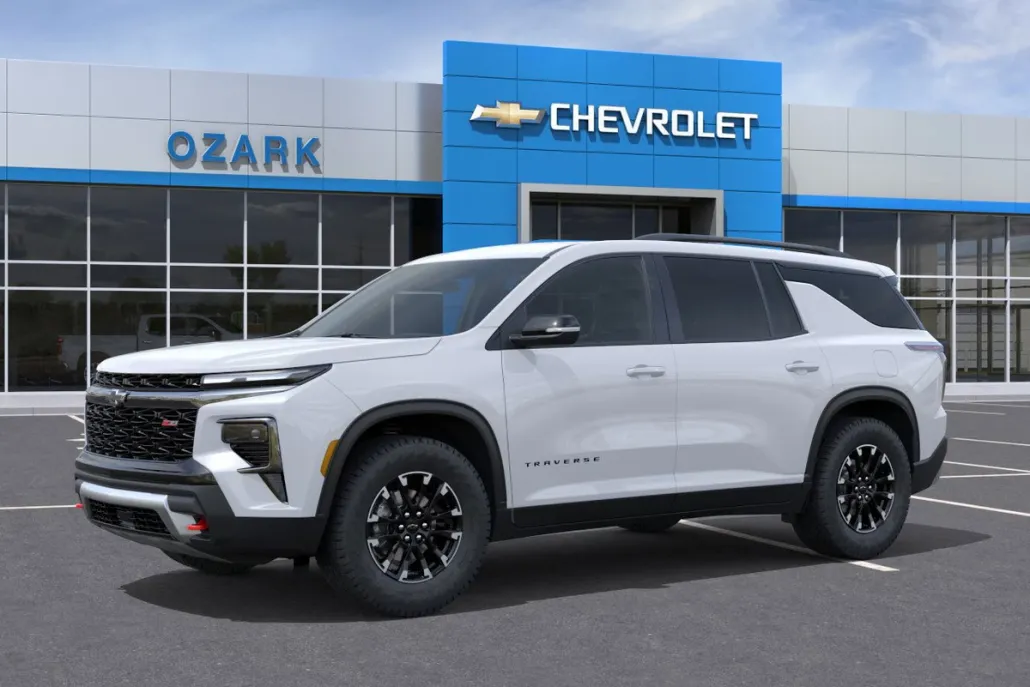2026 Chevrolet Traverse Z71 photo 1