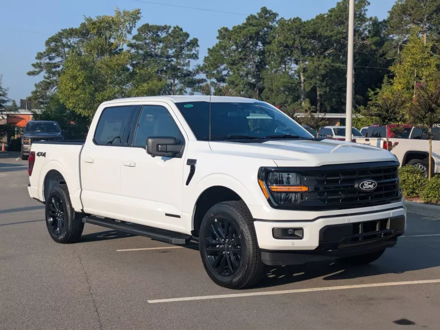 2025 Ford F-150 XLT photo 1