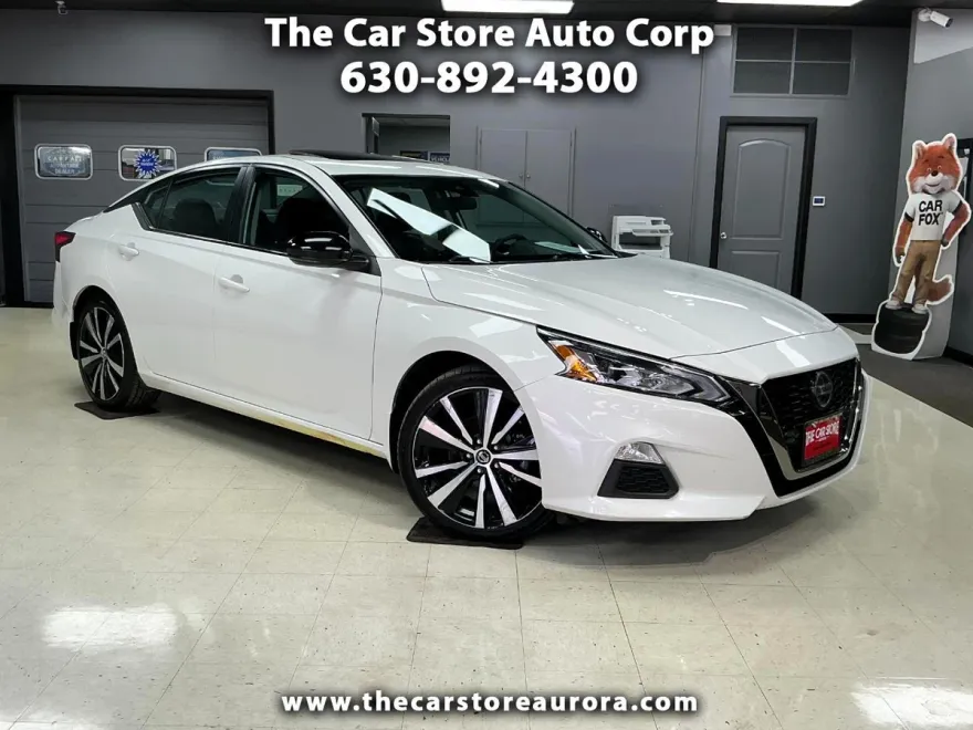 2021 Nissan Altima SR photo 1
