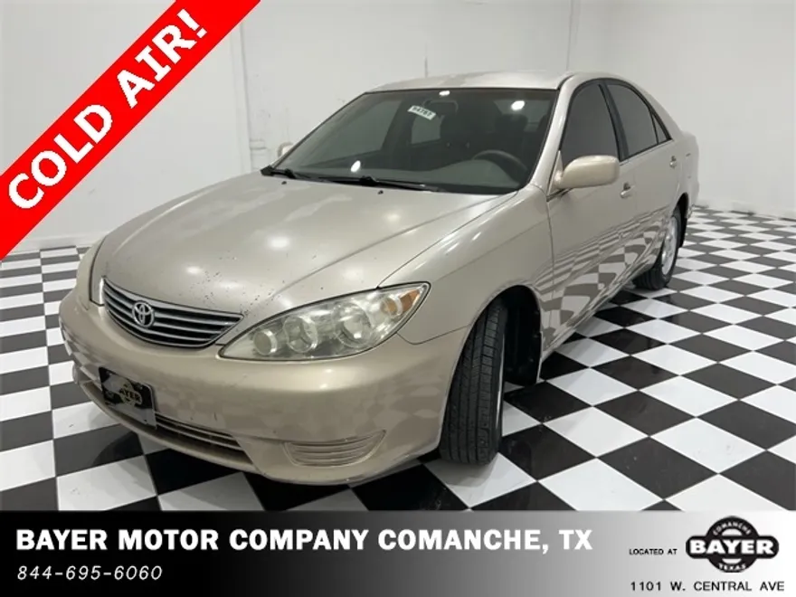 2005 Toyota Camry LE photo 1