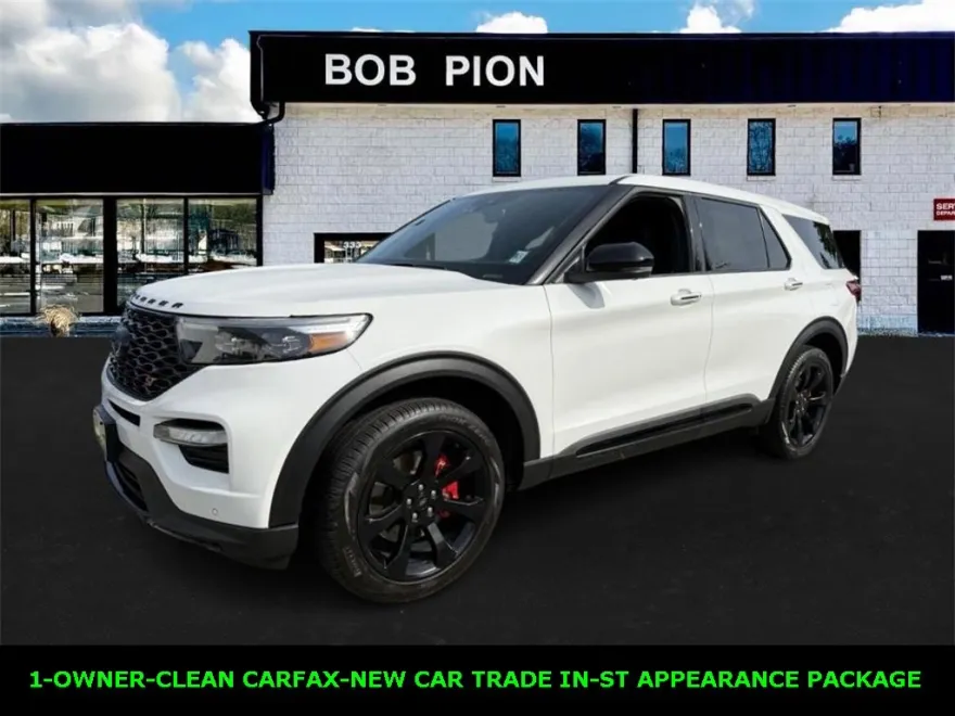 2022 Ford Explorer ST photo 1