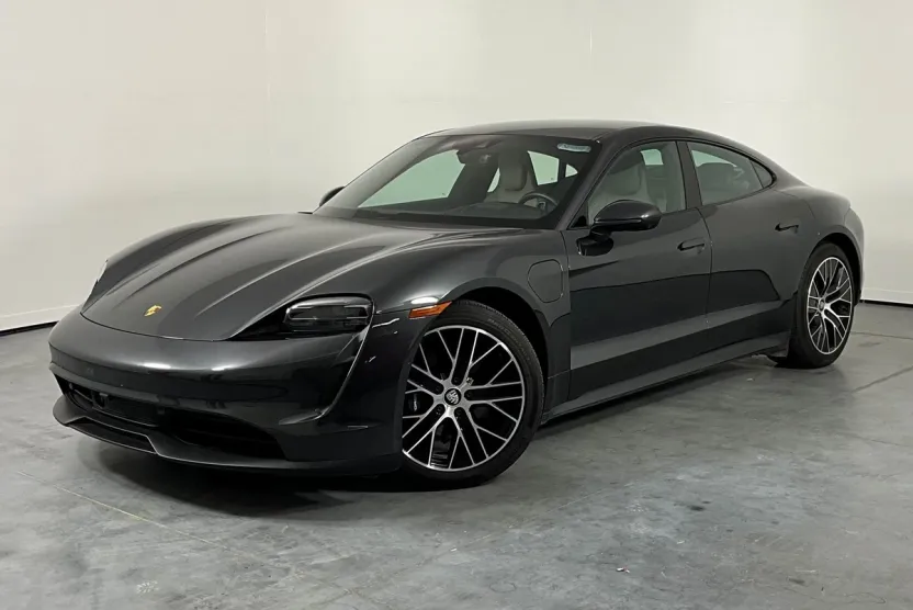 2024 Porsche Taycan photo 1