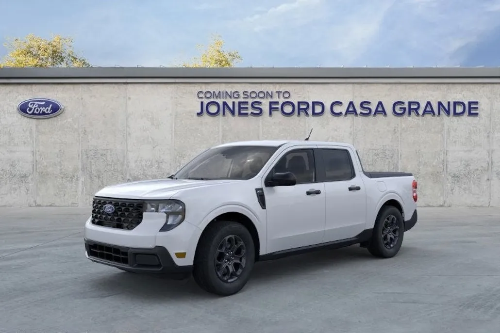 2025 Ford Maverick XLT photo 1