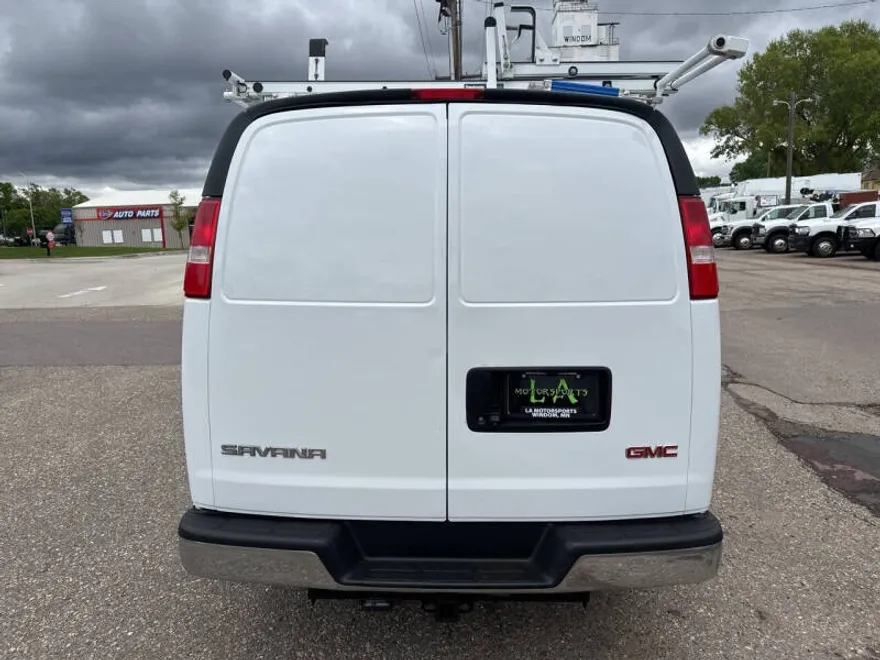 2018 Gmc Savana 3500 Cargo photo 1