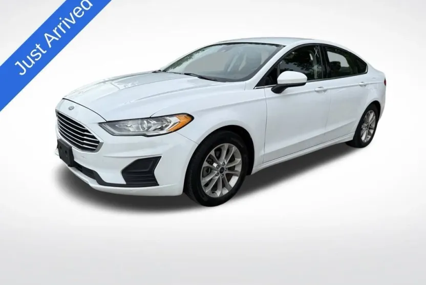 2019 Ford Fusion SE photo 1