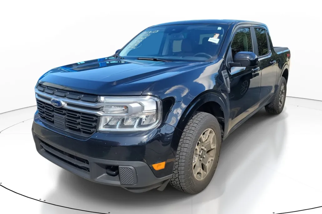 2024 Ford Maverick Lariat photo 1