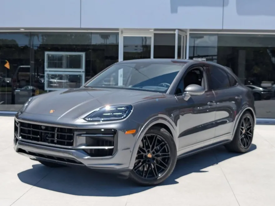2025 Porsche Cayenne Coupe photo 1
