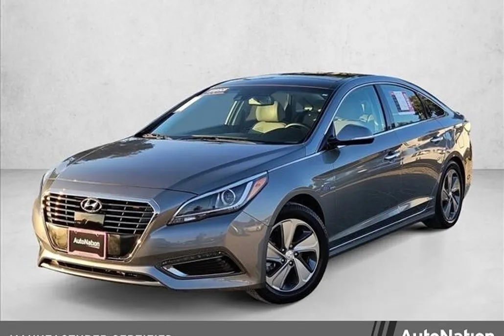 2017 Hyundai Sonata Hybrid Limited photo 1