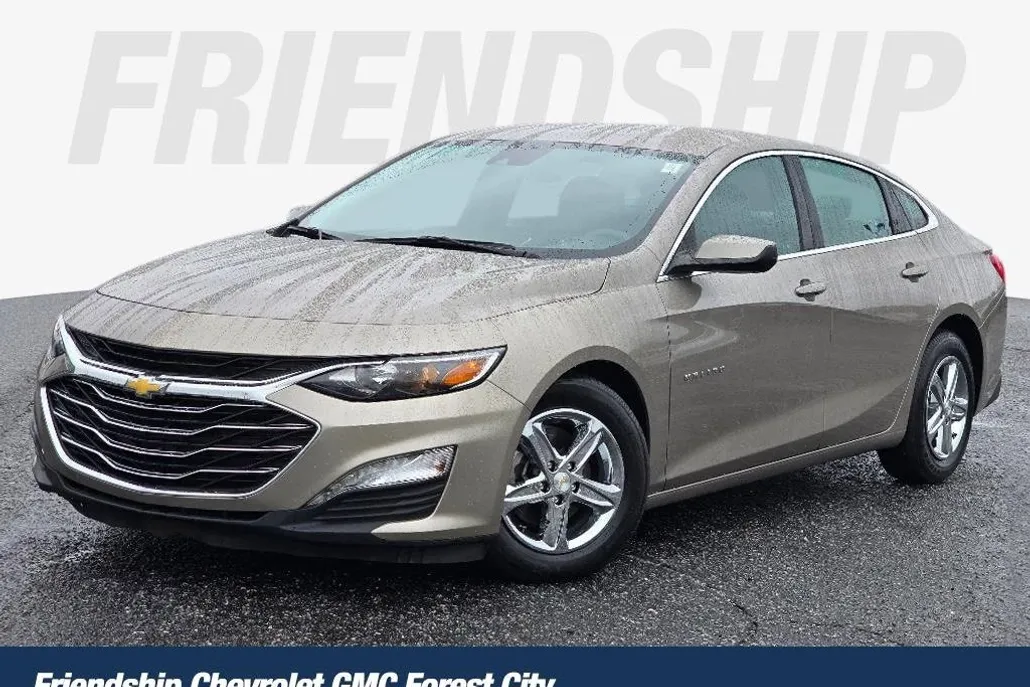 2023 Chevrolet Malibu 1LT photo 1