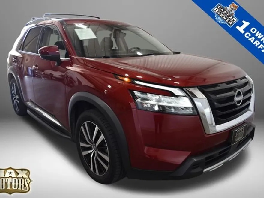 2023 Nissan Pathfinder Platinum photo 1