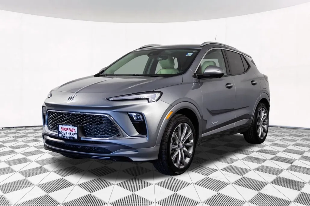 2024 Buick Encore GX Avenir photo 1