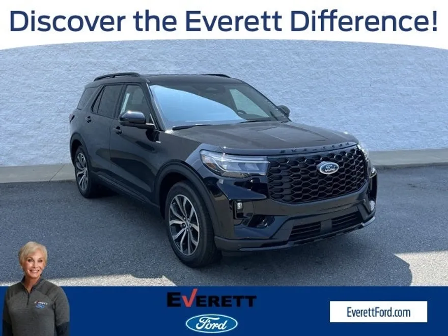 2025 Ford Explorer ST-Line photo 1