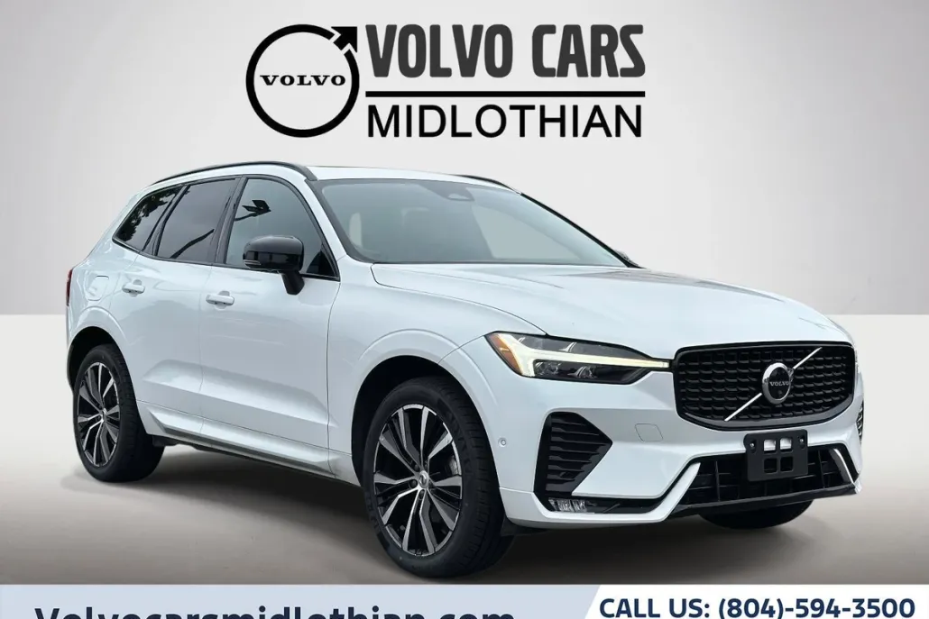 2023 Volvo XC60 B5 Plus photo 1