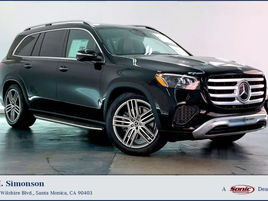 2025 Mercedes Benz GLS 450 4MATIC photo 1