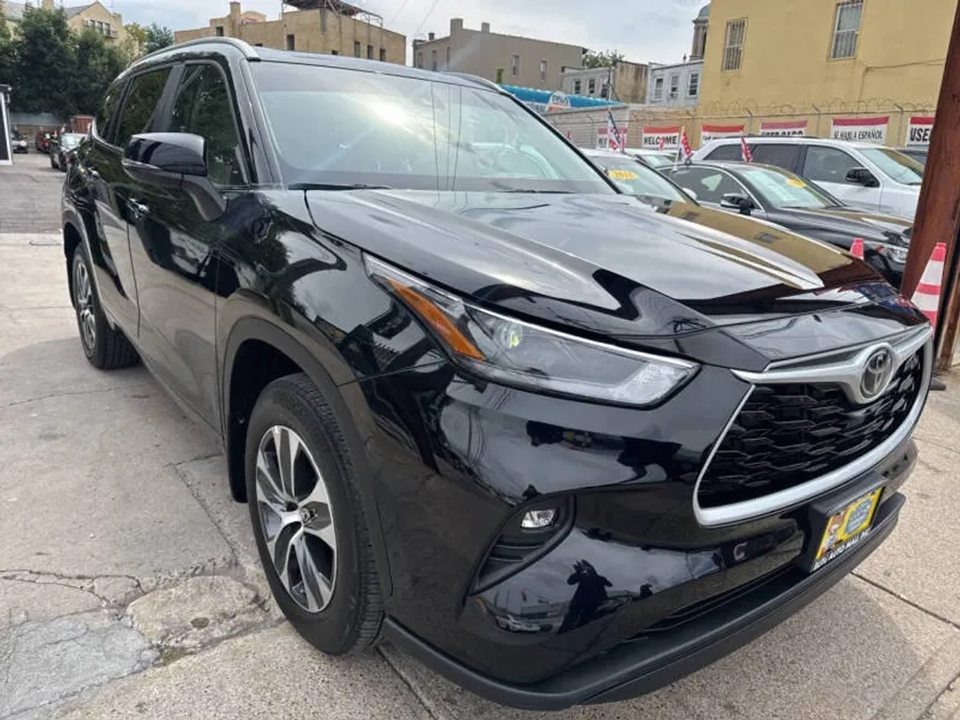 2023 Toyota Highlander Limited Platinum XLE XSE photo 1