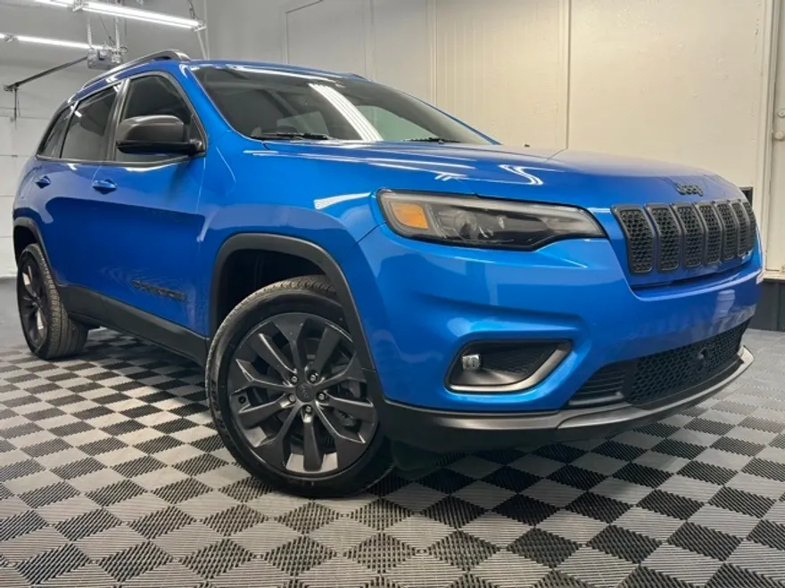 2021 Jeep Cherokee 80th Anniversary Edition photo 1