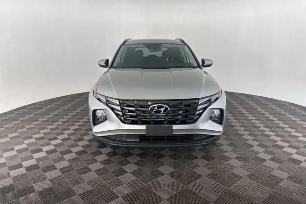 2024 Hyundai Tucson SEL photo 1