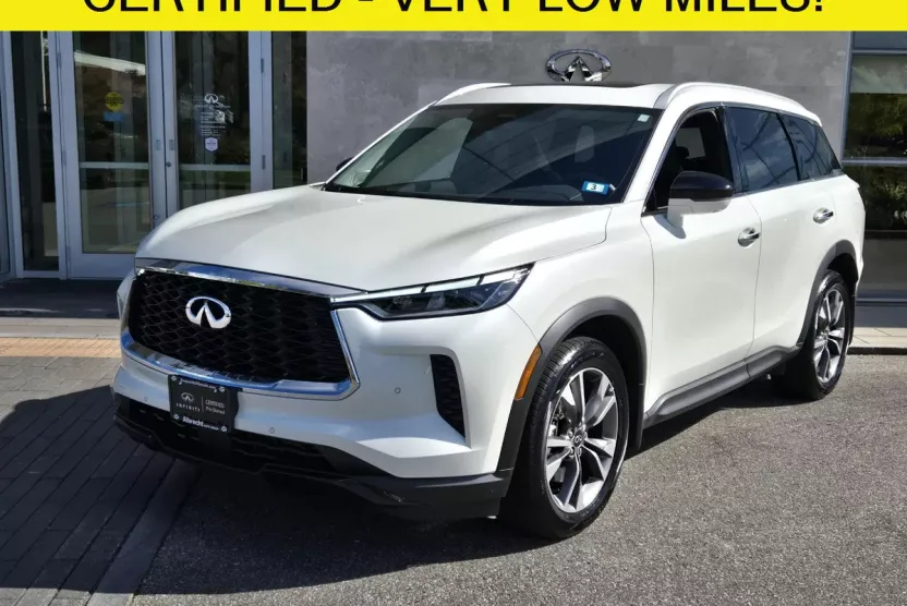 2025 Infiniti QX60 Luxe photo 1