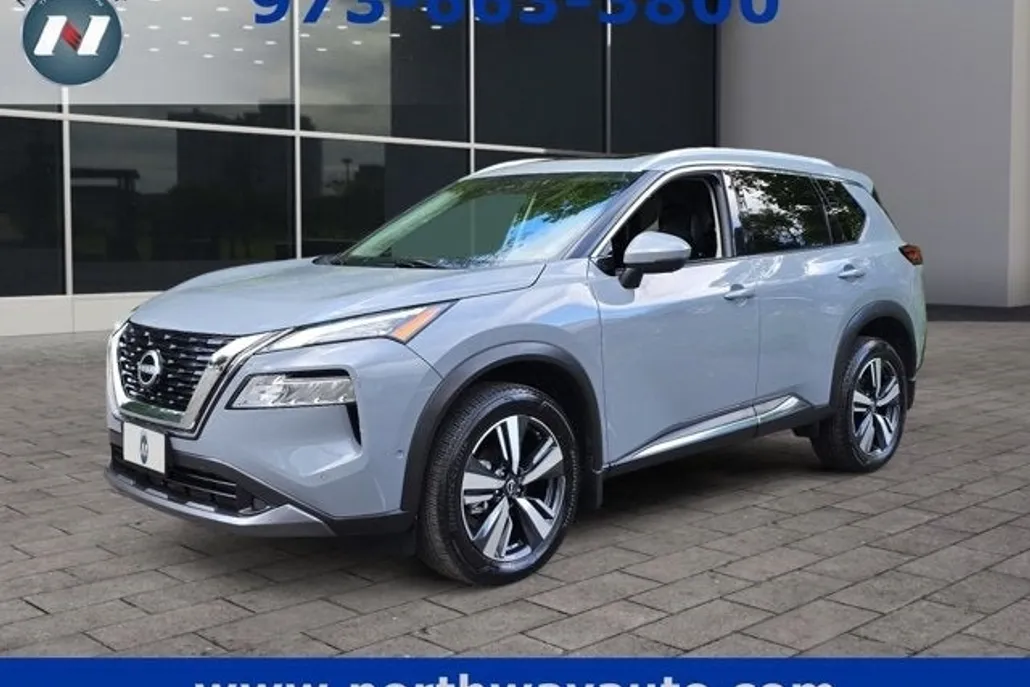 2023 Nissan Rogue SL photo 1
