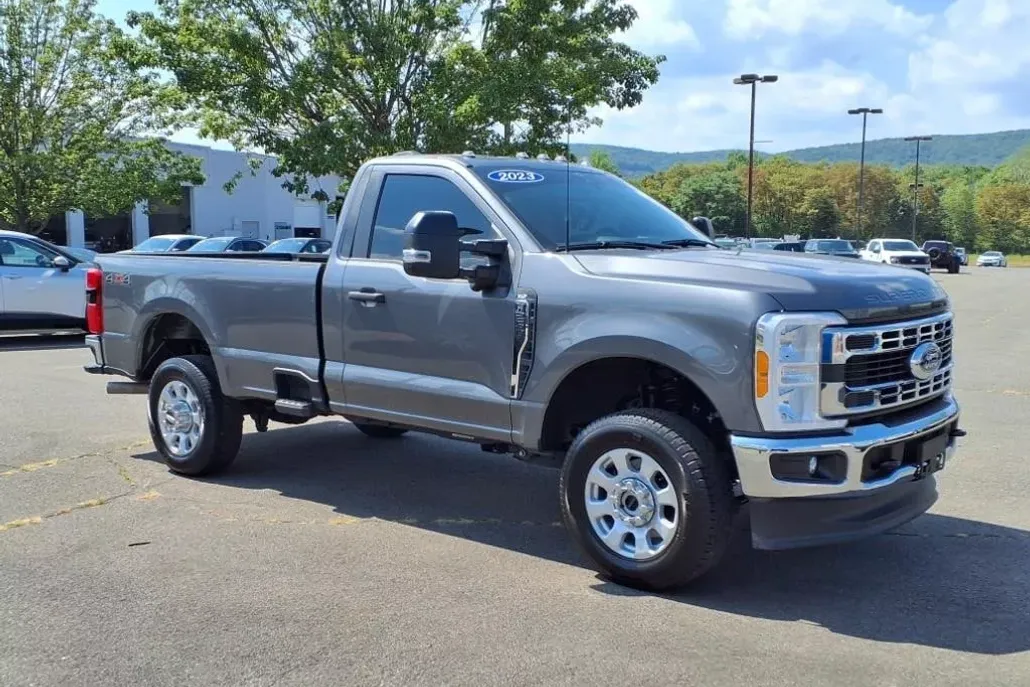 2023 Ford F-250 photo 1
