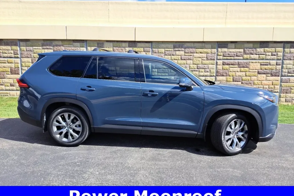 2024 Toyota Grand Highlander Limited photo 1