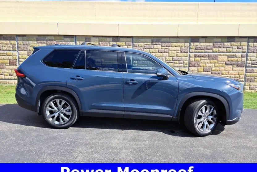 2024 Toyota Grand Highlander Limited photo 1