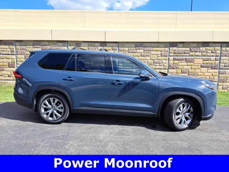 2024 Toyota Grand Highlander Limited photo 1