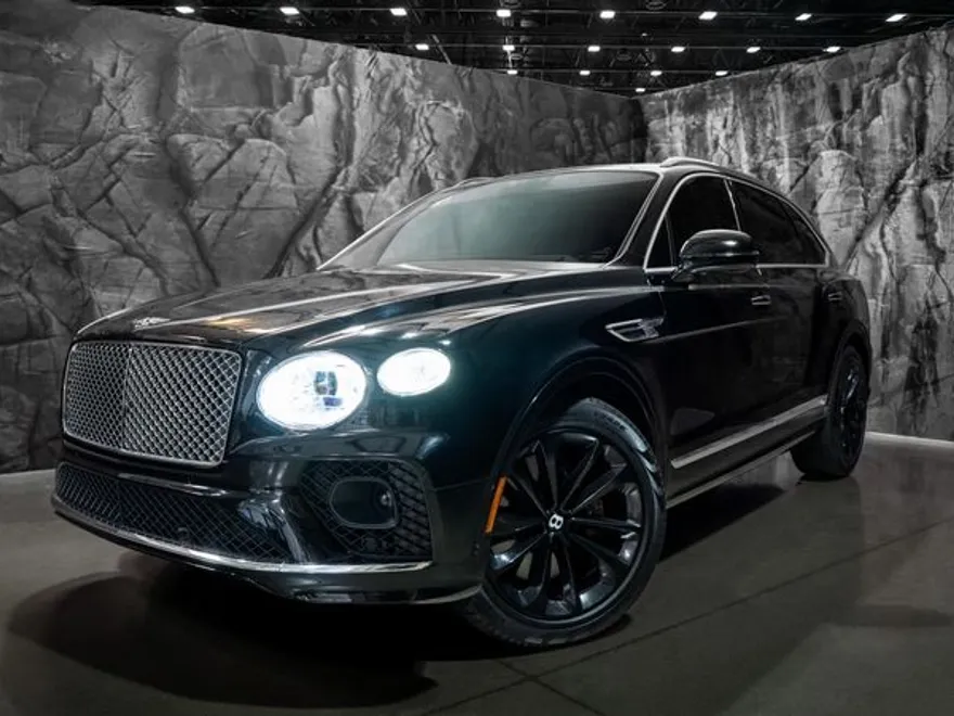 2023 Bentley Bentayga V8 photo 1