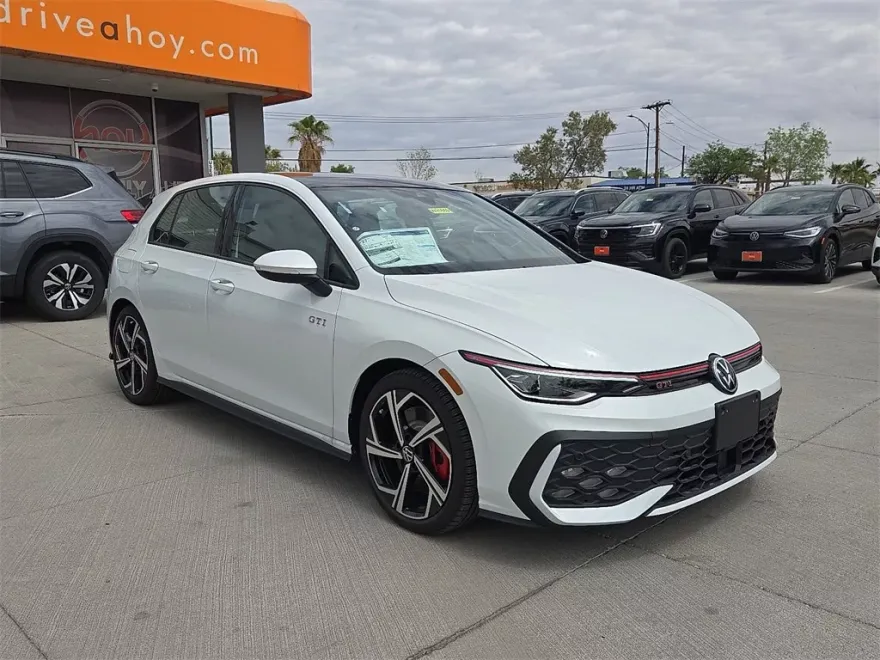 2025 Volkswagen Golf GTI SE photo 1