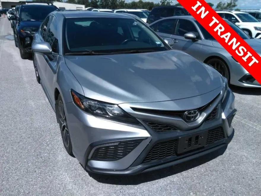 2023 Toyota Camry SE photo 1