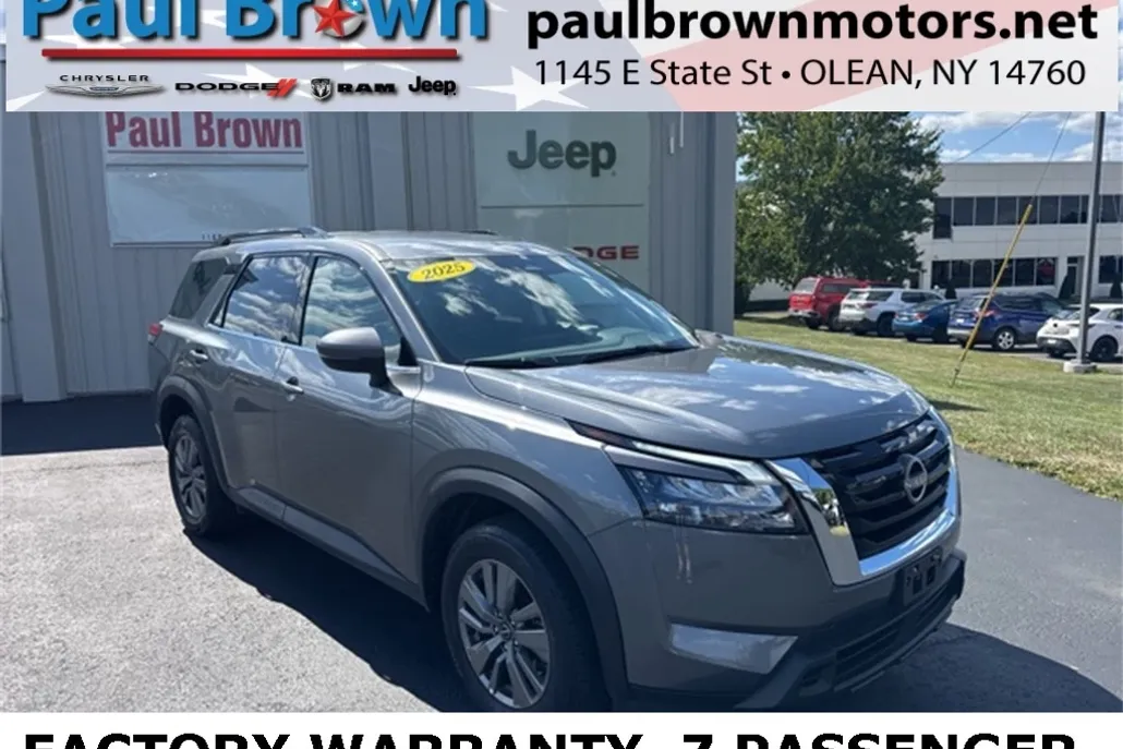 2025 Nissan Pathfinder SV photo 1