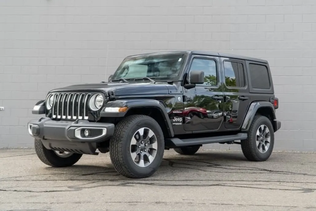 2022 Jeep Wrangler Unlimited Sahara photo 1