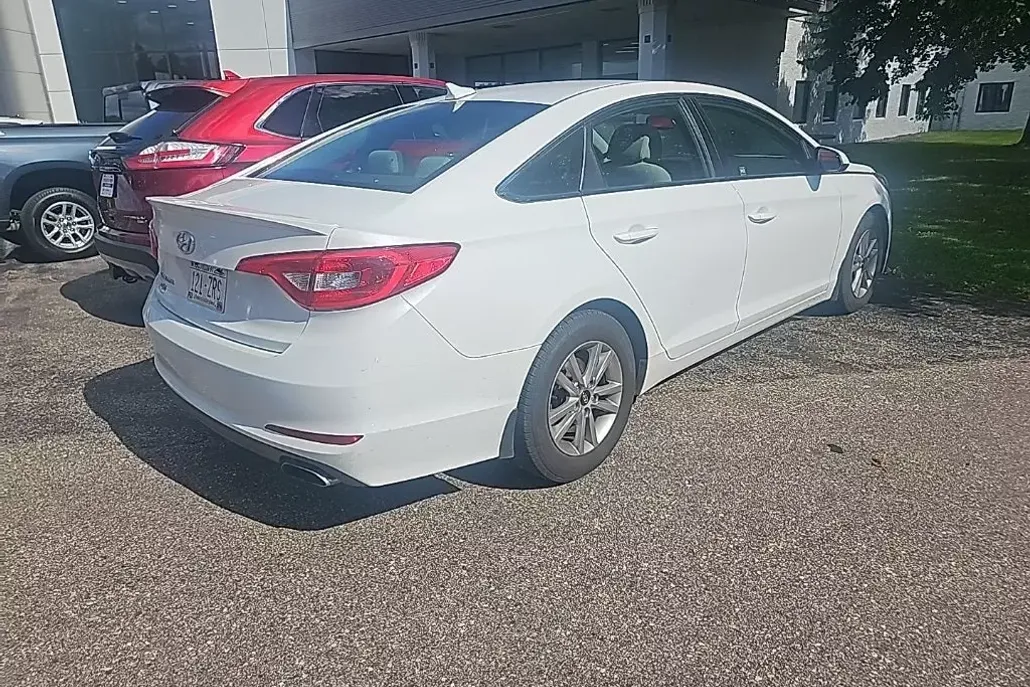 2016 Hyundai Sonata SE Eco photo 1
