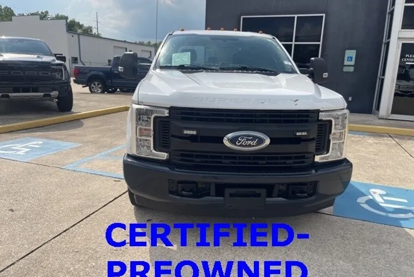 2018 Ford F-350 photo 1