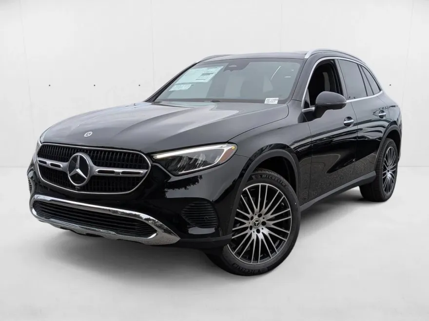 2025 Mercedes Benz GLC 300 4MATIC photo 1