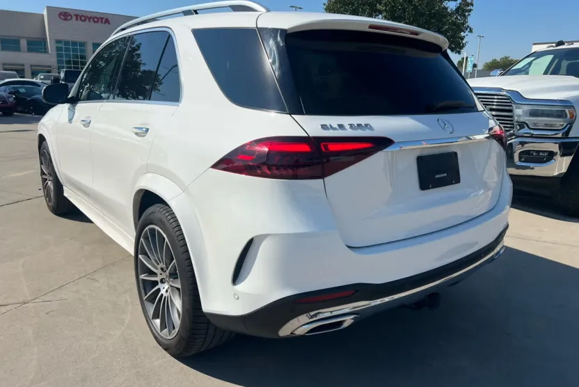 2024 Mercedes Benz GLE 350 photo 1
